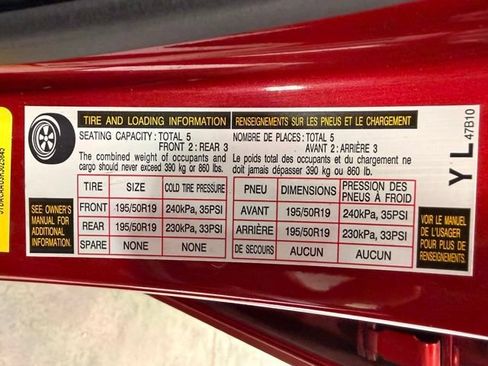 Used 2024 Toyota Prius XLE FWD image 42