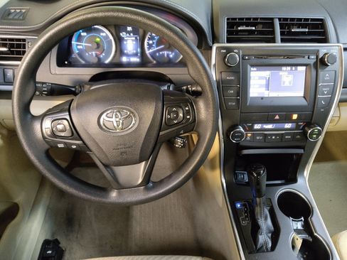 Used 2017 Toyota Camry LE FWD image 22