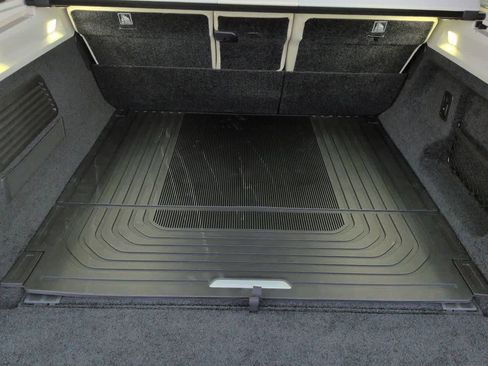 New 2026 Land Rover Range Rover Long Wheelbase Autobiography image 34