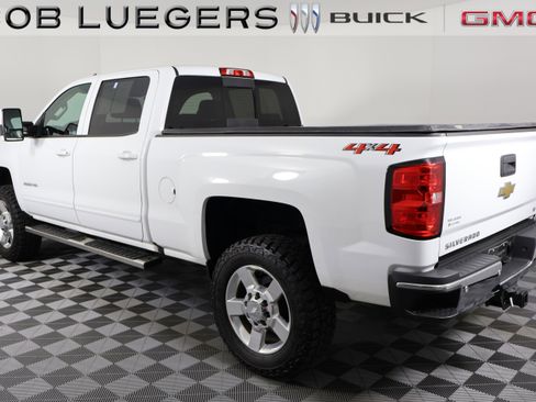 Used 2019 Chevrolet Silverado 2500 LT w/ LT Plus Package AWD/4WD image 6