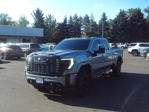 Used 2026 GMC Sierra 2500 Denali Ultimate AWD/4WD image 1