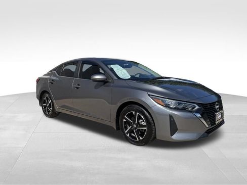 Used 2024 Nissan Sentra SV w/ Lighting Package FWD image 3