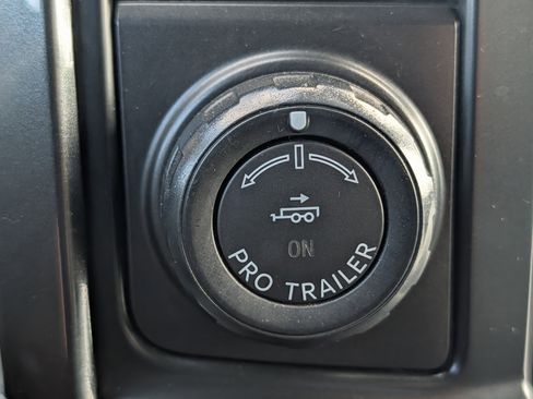 Certified 2021 Ford F150 XLT w/ Equipment Group 302A High image 31