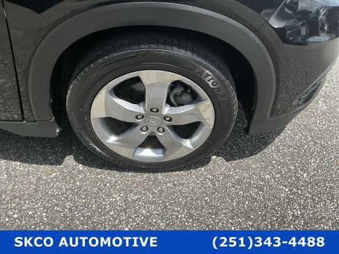 Used 2021 Honda HR-V LX image 9