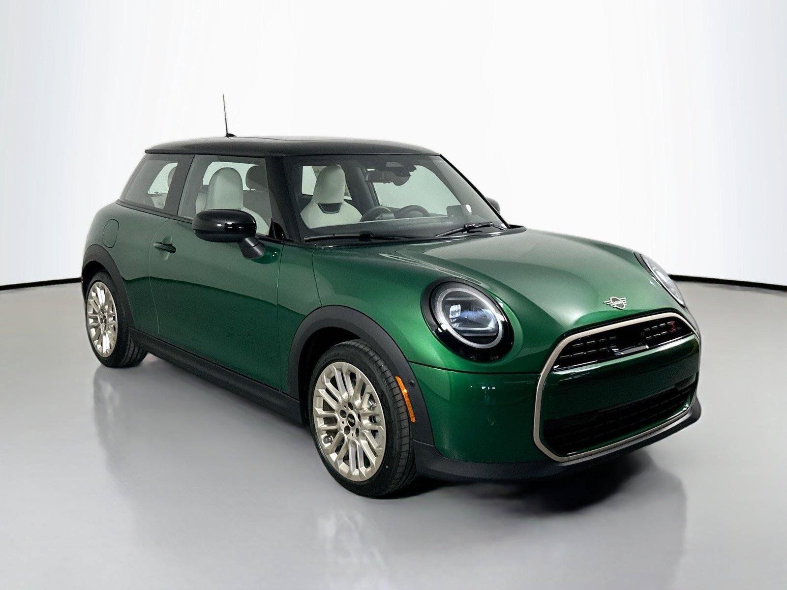 Used 2025 MINI Cooper S FWD image 3