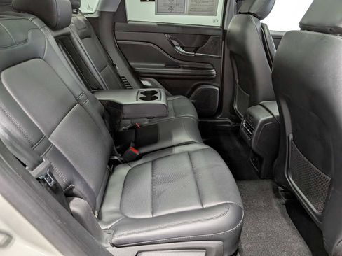 Used 2022 Lincoln Corsair AWD w/ Premium Package image 40
