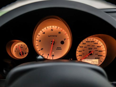Used 2010 Dodge Viper ACR RWD image 81