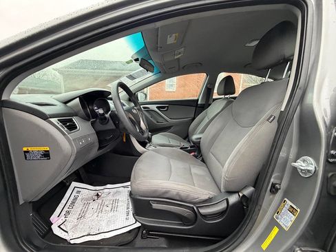 Used 2013 Hyundai Elantra GLS image 11