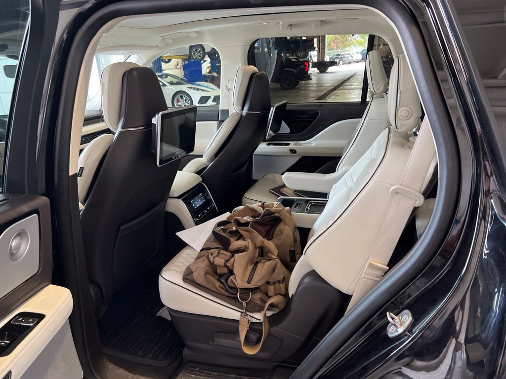 Used 2020 Lincoln Aviator Black Label w/ Dynamic Handling Package AWD/4WD image 6