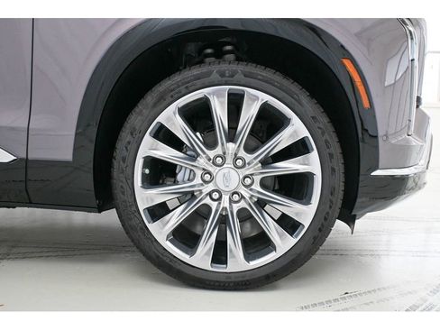 New 2026 Cadillac Vistiq Premium Luxury image 8