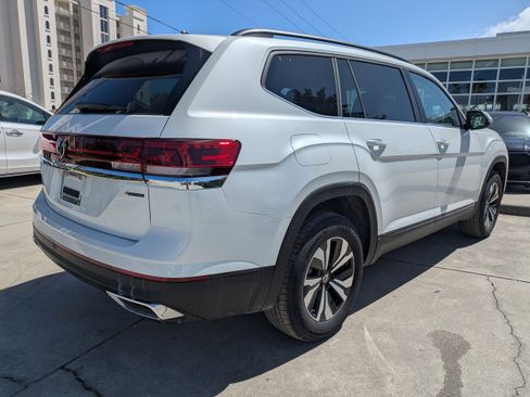 New 2026 Volkswagen Atlas SE image 4