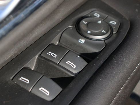 Used 2021 Chevrolet Suburban LS w/ Driver Alert Package image 16