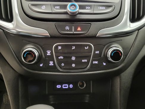 Certified 2024 Chevrolet Equinox LT image 10