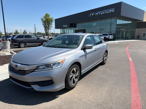 Used 2016 Honda Accord LX image 1