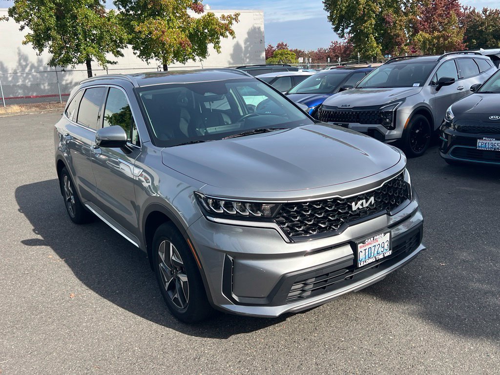 Used 2022 Kia Sorento S AWD/4WD image 3