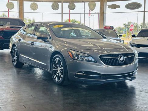 Used 2017 Buick LaCrosse Premium AWD/4WD image 4