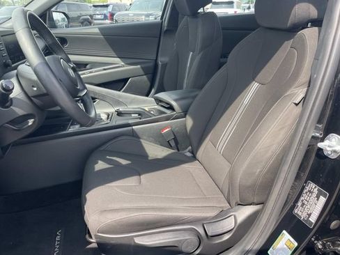 Certified 2025 Hyundai Elantra Sport FWD image 24