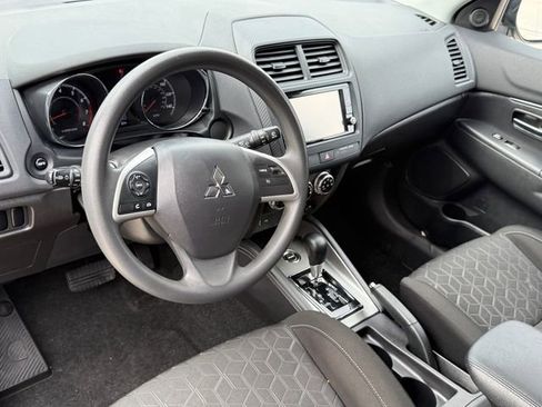Used 2023 Mitsubishi Outlander Sport ES AWD/4WD image 8
