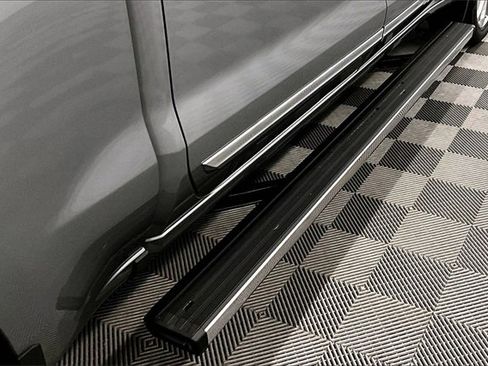 Used 2024 Chevrolet Silverado 1500 High Country w/ High Country Premium Package image 39