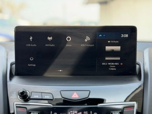 Used 2025 Acura RDX SH-AWD image 36