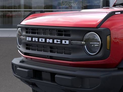 New 2025 Ford Bronco Base image 19
