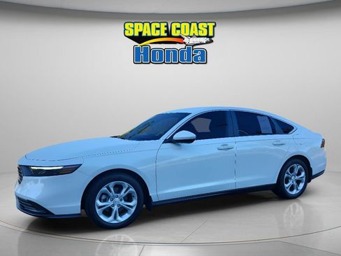 Used 2024 Honda Accord LX image 9