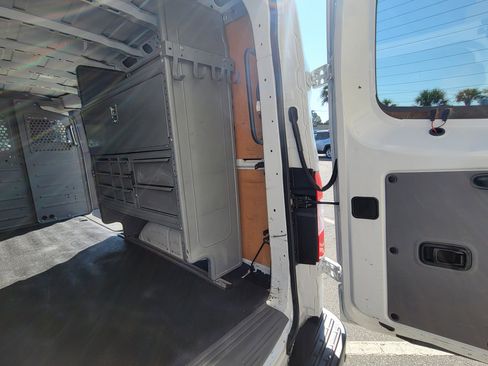 Used 2015 Nissan NV 2500 SV w/ Side & Curtain Airbag Package image 33