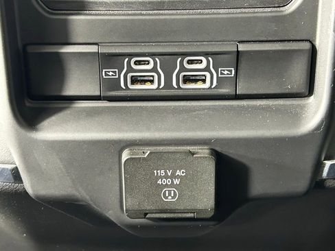 Used 2022 RAM 3500 Laramie w/ Max Tow Package image 17