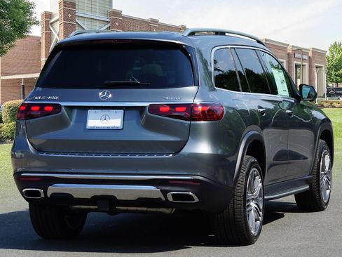 New 2026 Mercedes-Benz GLS 450 4MATIC image 6
