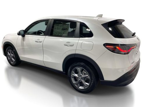 New 2027 Honda HR-V LX image 2
