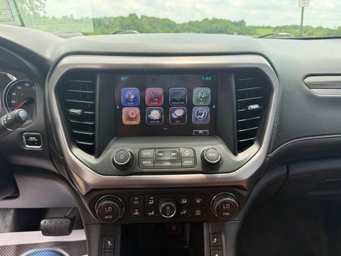 Used 2017 GMC Acadia SLT AWD/4WD image 38