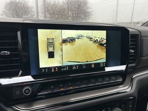 Used 2025 Chevrolet Silverado 1500 ZR2 w/ Technology Package image 23