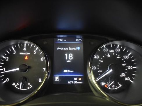 Used 2019 Nissan Rogue SV w/ Sun & Sound Touring Package AWD/4WD image 27