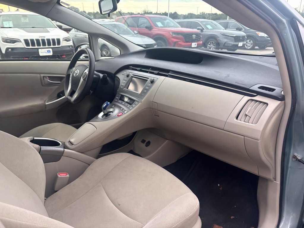 Used 2014 Toyota Prius Three FWD image 22