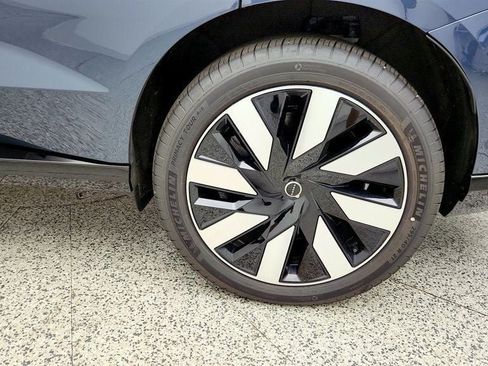 Used 2025 Volvo EX90 Ultra AWD/4WD image 9