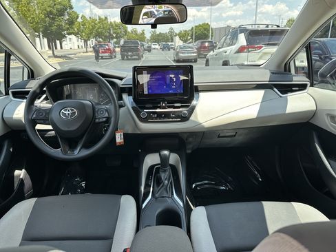 Certified 2025 Toyota Corolla LE FWD image 29