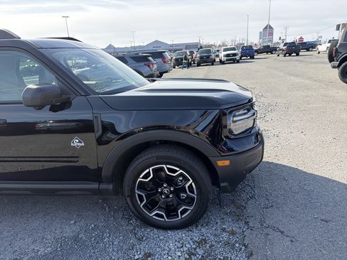 Used 2025 Ford Bronco Sport Outer Banks w/ Outer Banks Tech Package+ AWD/4WD image 4