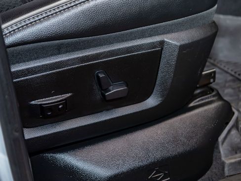 Used 2024 RAM 3500 Laramie w/ Night Edition image 31