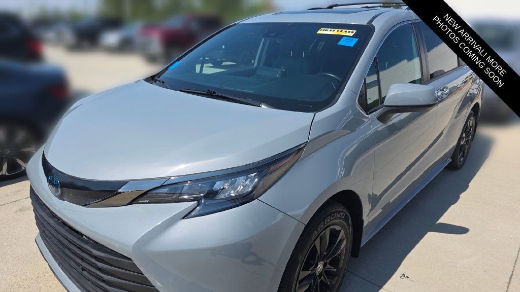 Used 2022 Toyota Sienna XLE Woodland Edition AWD/4WD 360° Tour