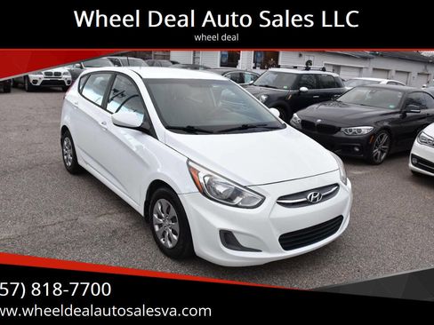 Used 2017 Hyundai Accent SE image 1
