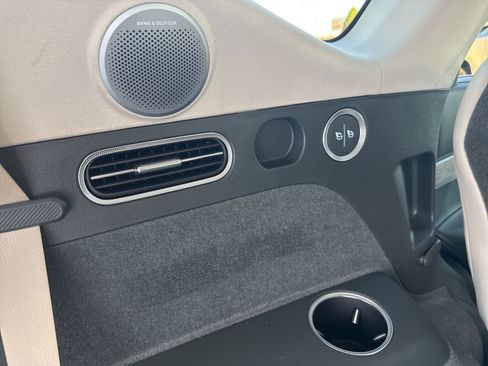 Used 2025 Genesis GV80 3.5T Advanced image 14