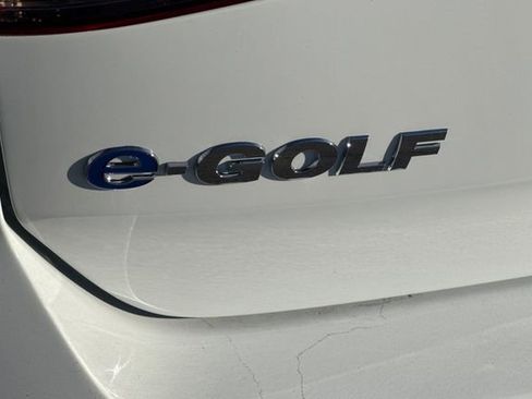 Used 2016 Volkswagen e-Golf SE w/ DC Fast Charging Package image 32