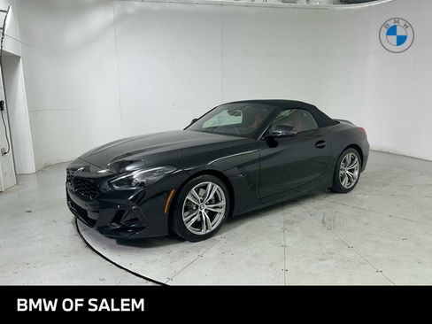 Used 2024 BMW Z4 sDrive30i w/ Premium Package image 1