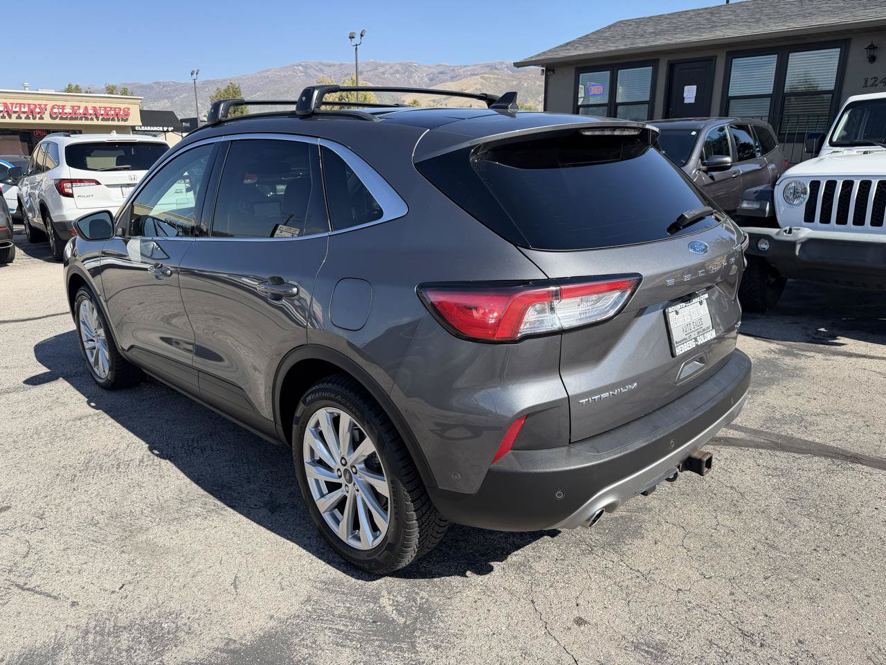 Used 2021 Ford Escape Titanium w/ Titanium Elite Package AWD/4WD image 7