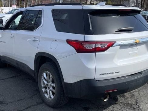 Used 2019 Chevrolet Traverse LT image 3