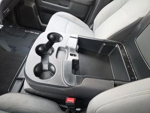 Used 2024 RAM 2500 Big Horn w/ Safety Group image 38