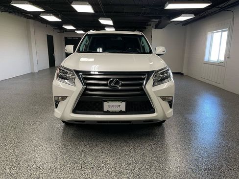Used 2018 Lexus GX 460 Premium w/ Premium Package AWD/4WD image 12
