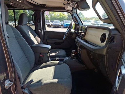 Certified 2024 Jeep Wrangler Unlimited Sport AWD/4WD image 12