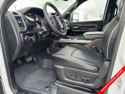 Used 2025 RAM 3500 Laramie w/ Sport Appearance Package AWD/4WD image 3