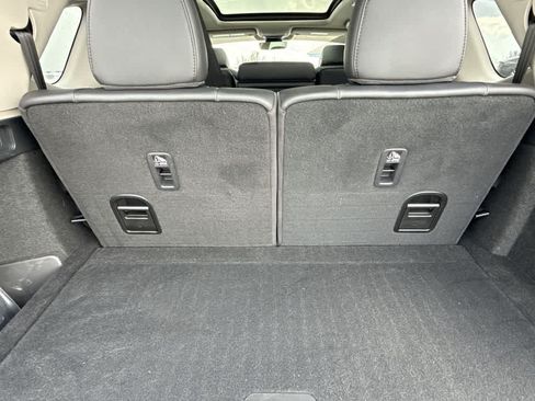 Used 2023 Acura MDX SH-AWD image 25